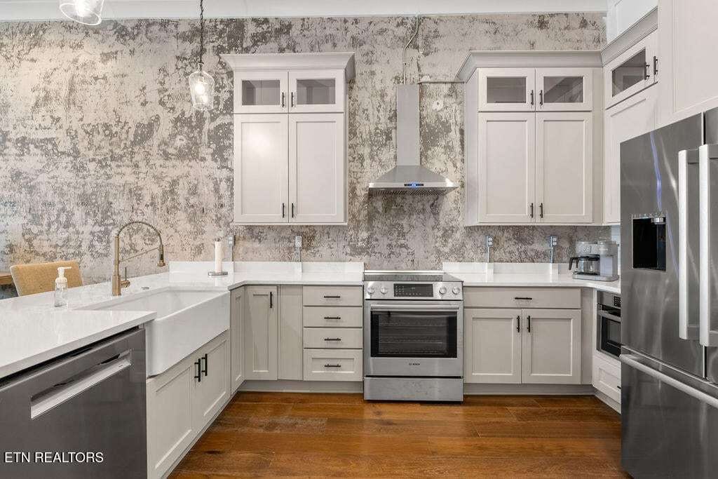 century-4164506945836-2