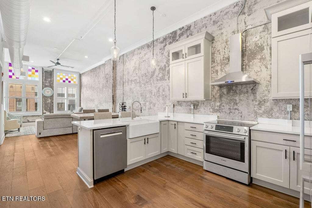 century-4164509888267-2