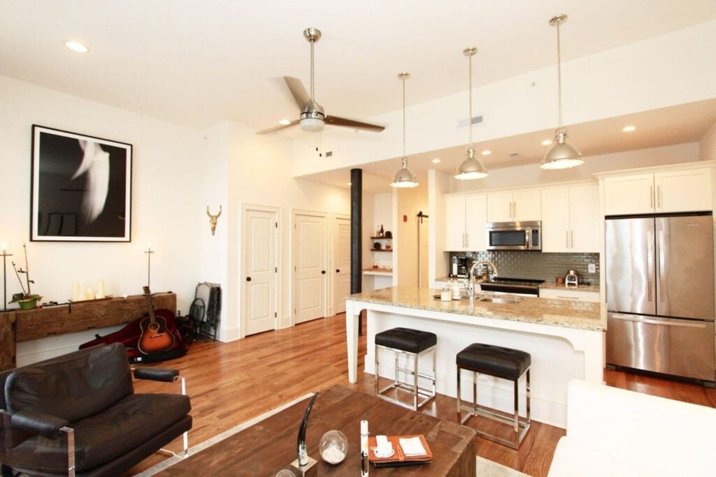 105-Mews-Way-03202554234800