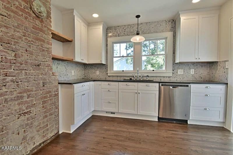 2014-E-Glenwood-Ave-2817414417000000-o