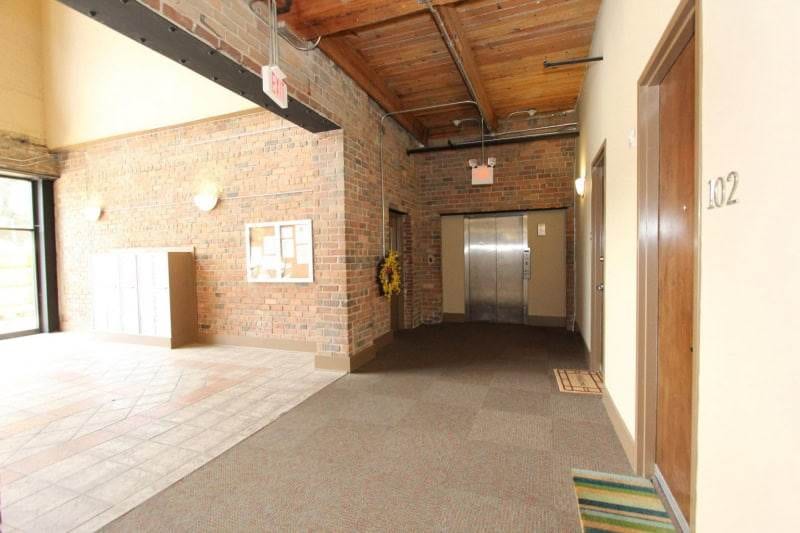 20161007120034458833000000-o