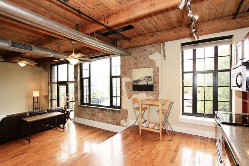 20161028204936009030000000-o