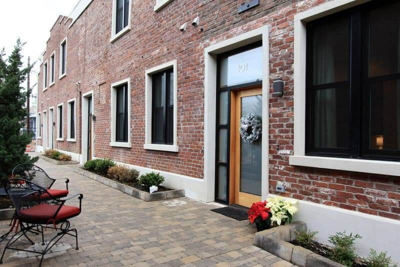 20161214000505332734000000-o