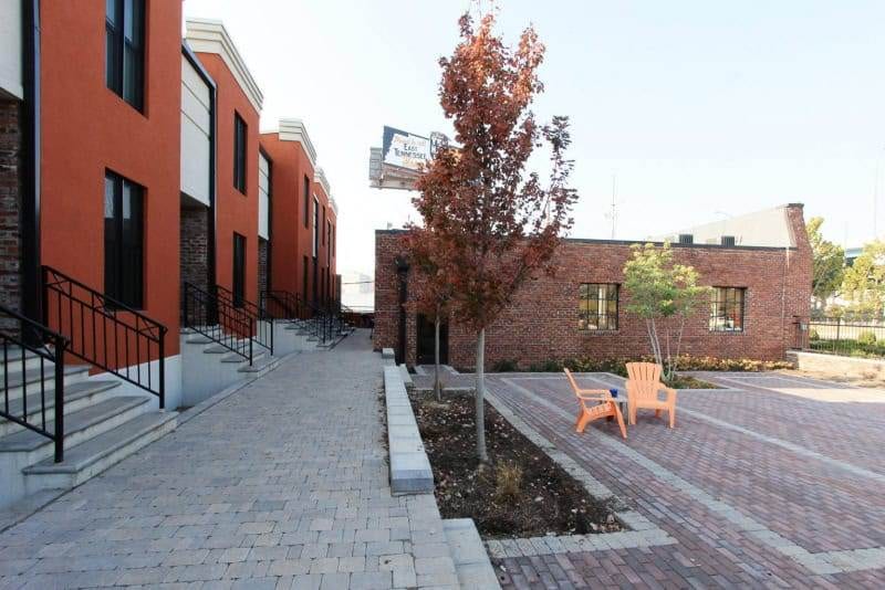 20161214000705213359000000-o