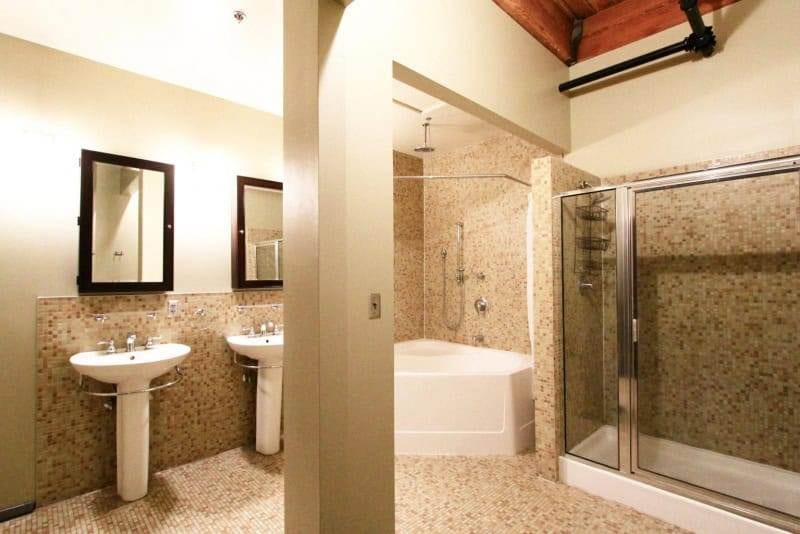 20161219170101137336000000-o