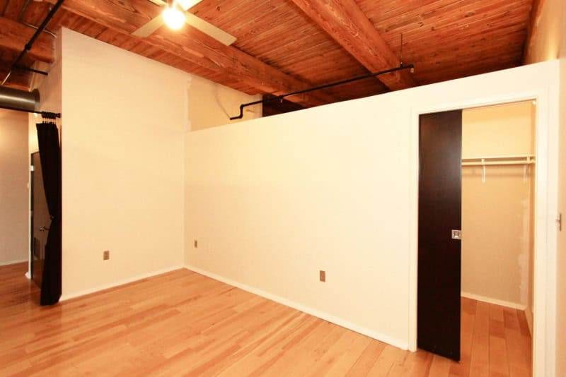 20161219170300878616000000-o