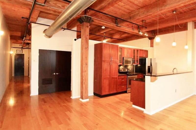 20161219170439087919000000-o