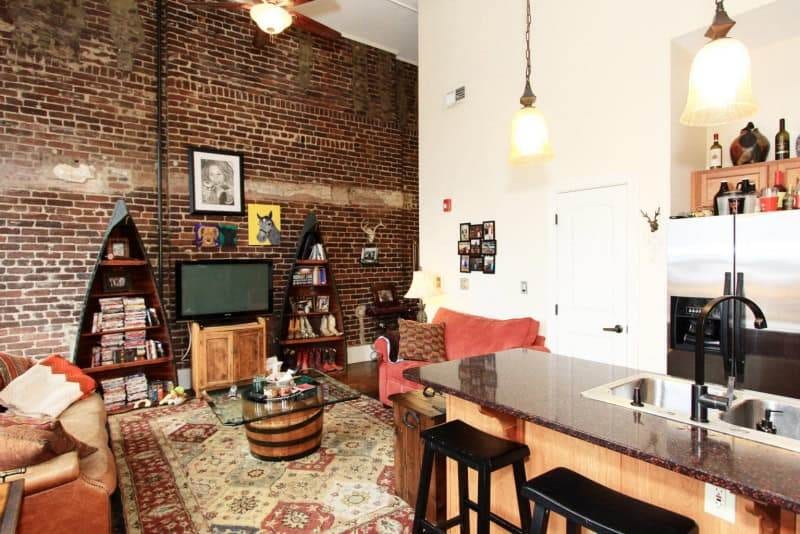 20170220225325532859000000-o