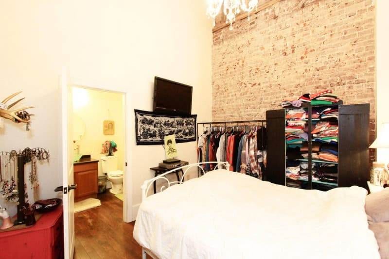 20170220225335320671000000-o