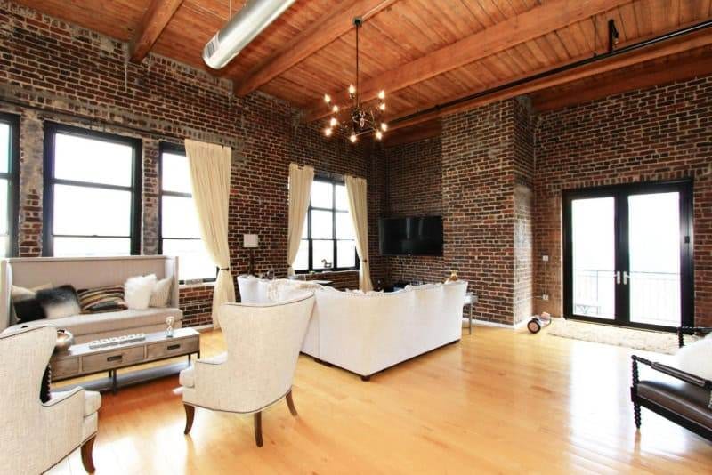 20170329181953168123000000-o