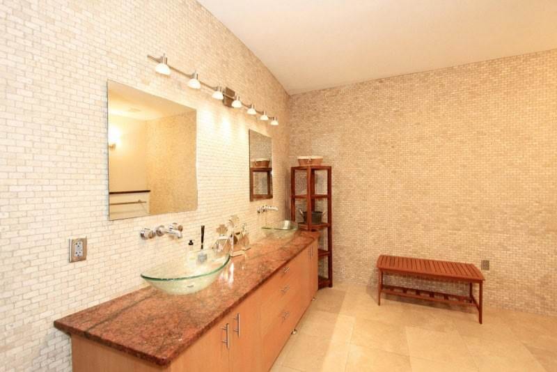 20170329182237387093000000-o