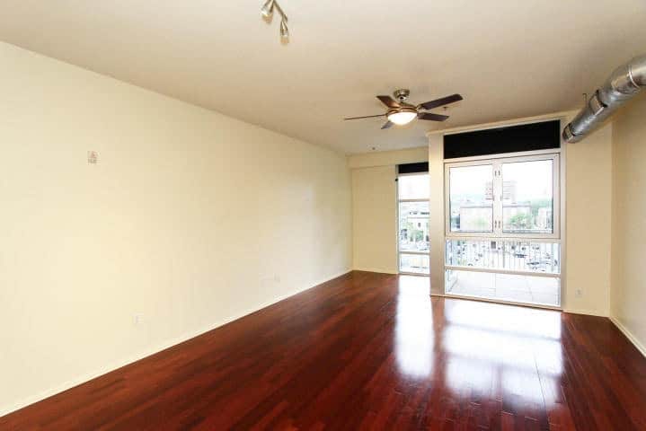 20170818014300443078000000-o