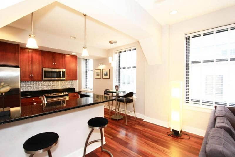 20180307052423729781000000-o