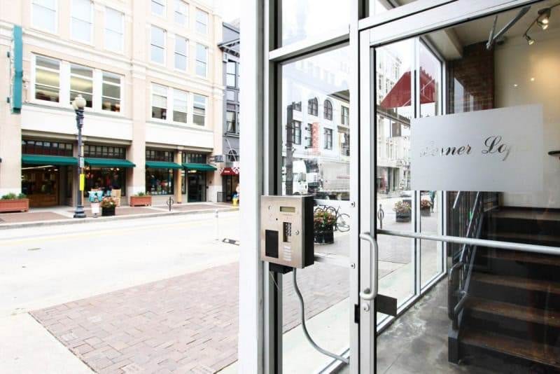 20180725010610105306000000-o