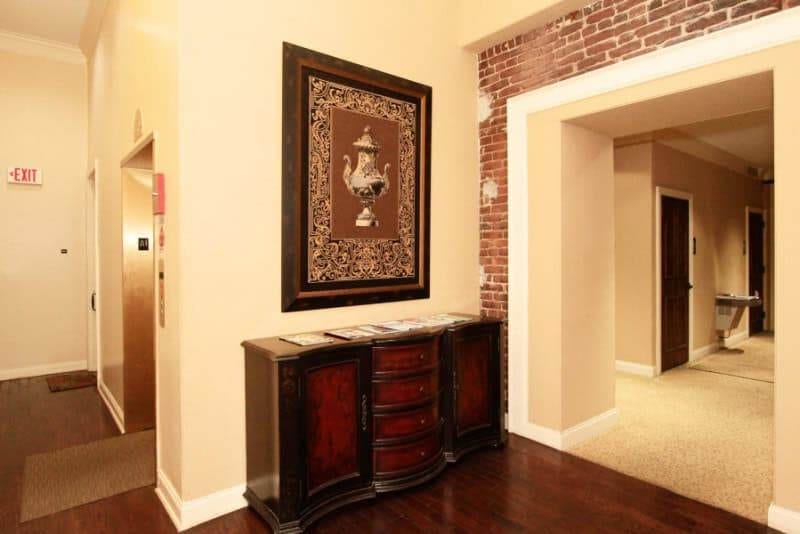 20190402182220295888000000-o