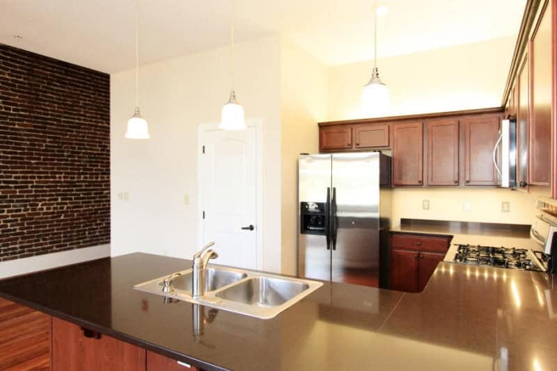 20190405120644081173000000-o