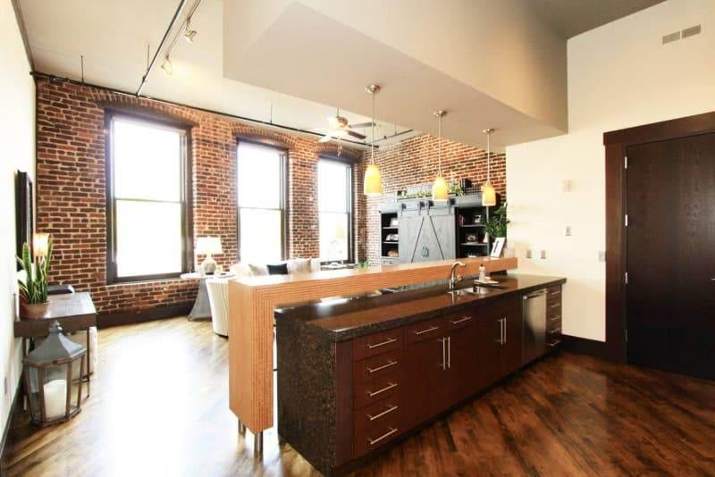 20190430043130486286000000-o