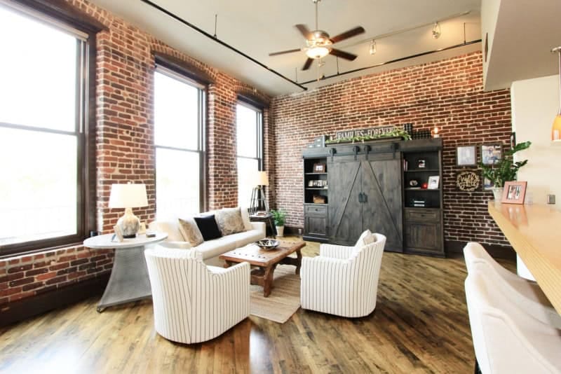 20190430043258365048000000-o