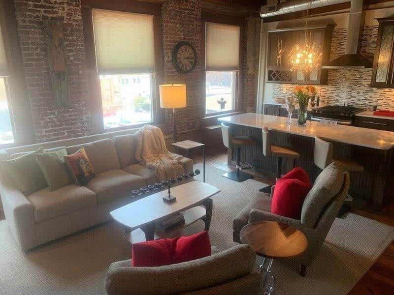 20191029030648768808000000-o