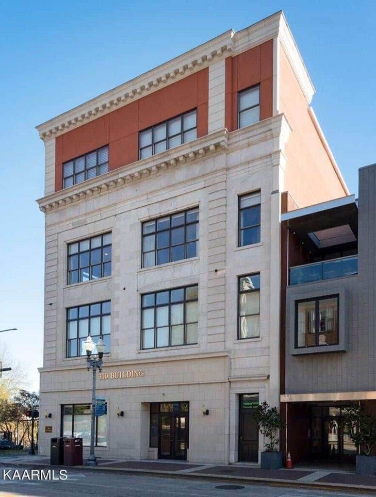 300-Building-301-21318611062