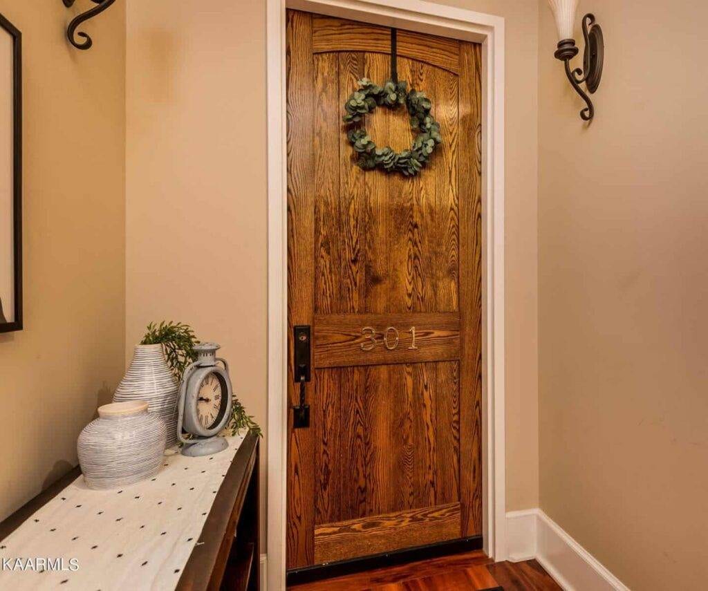 300-Building-301-21458395386