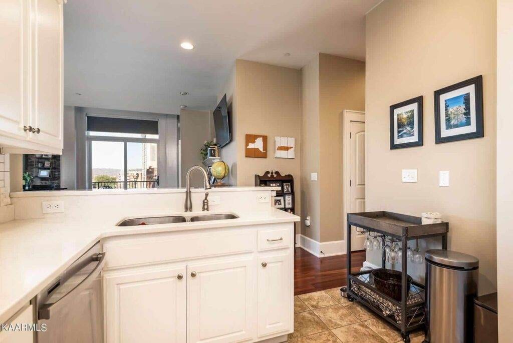 300-Building-301-21526896618