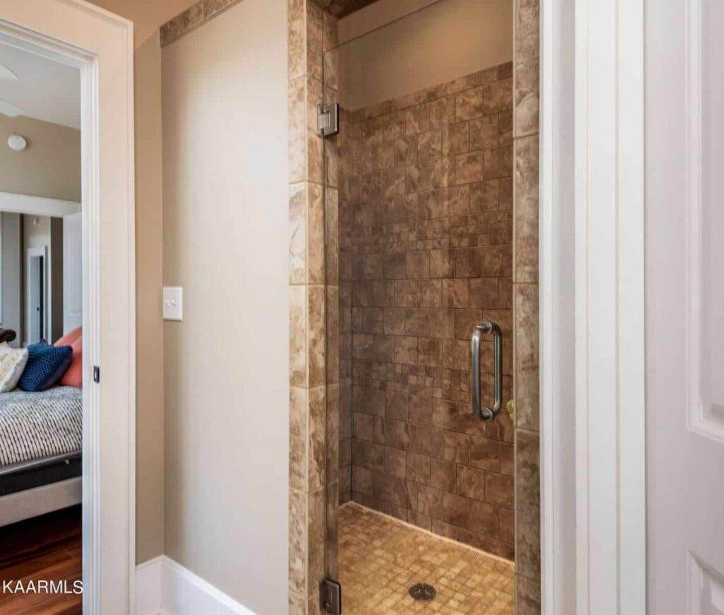 300-Building-301-21531089010