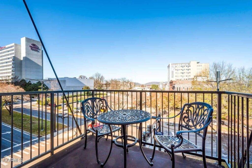 300-Building-301-21544094146