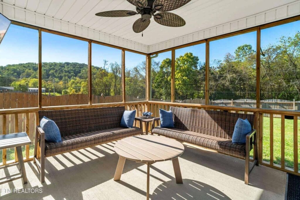 Albatross-Lane-13728233161