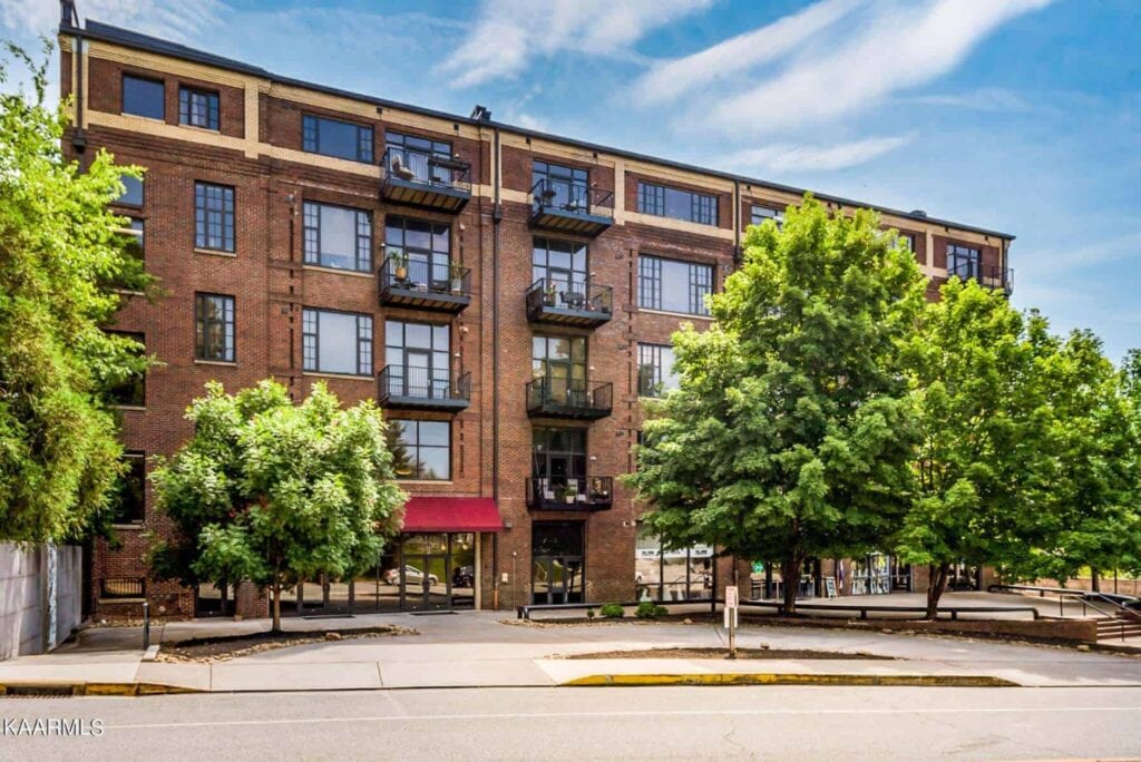 Candy-Factory-Lofts-305-133135218093