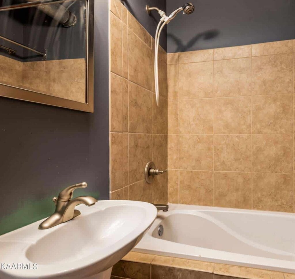 Candy-Factory-Lofts-305-133207083324