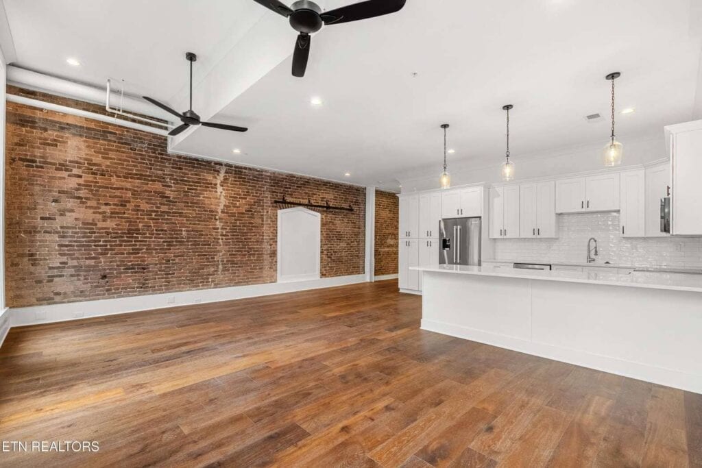 Century-202-035134160781