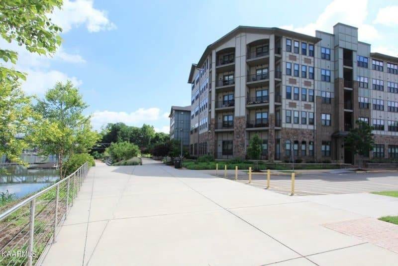 Cityview-at-Riverwalk-321-04154539455409