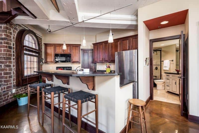 Crown-Court-402-1025637893159