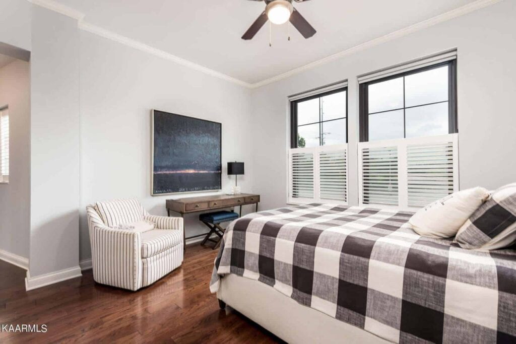 Crozier-201-224541305038