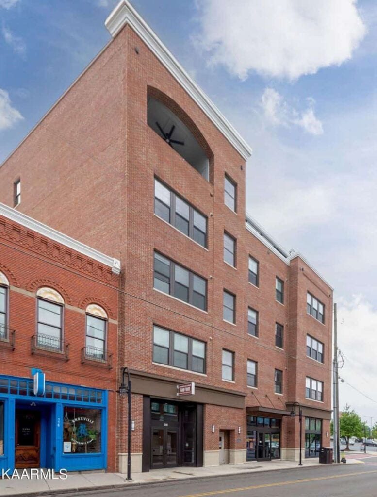 Crozier-204-3702244479