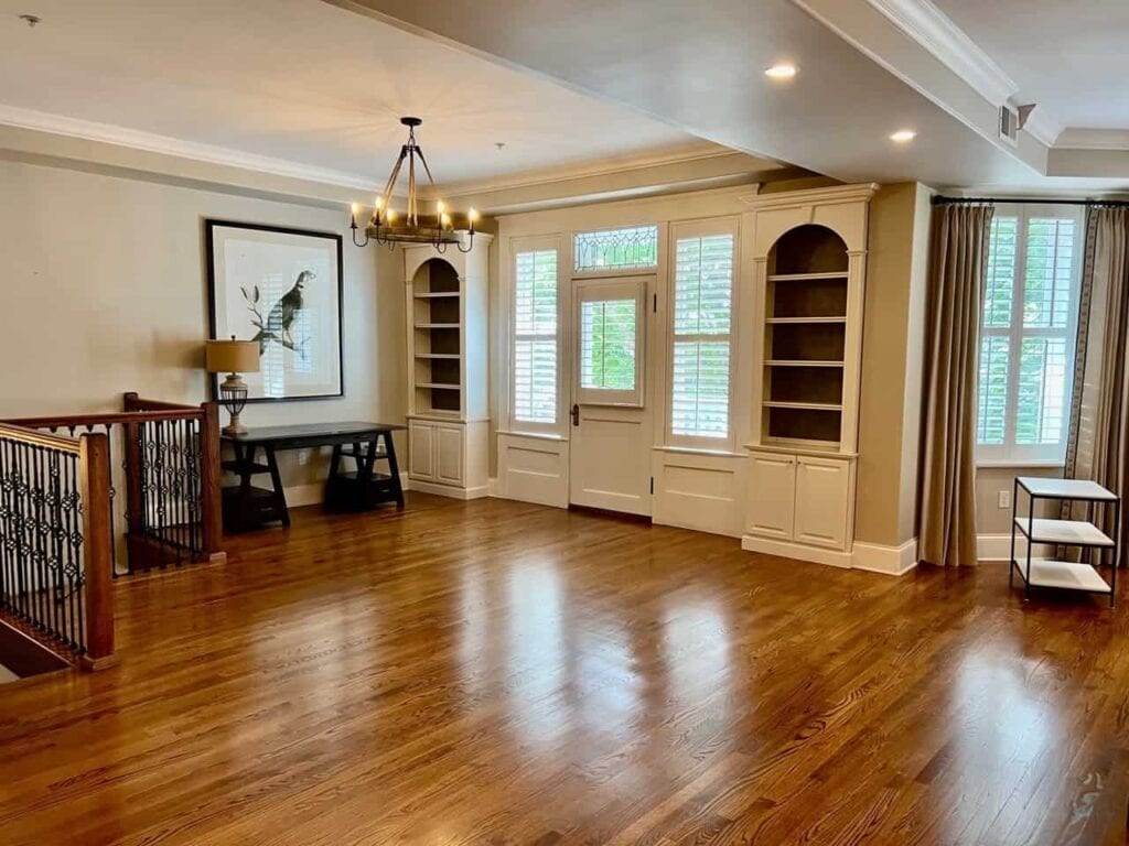 Elliott-201-IMG_2876