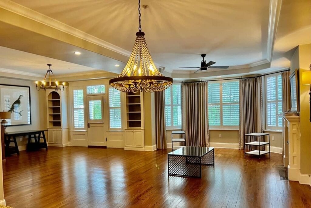 Elliott-201-IMG_2880