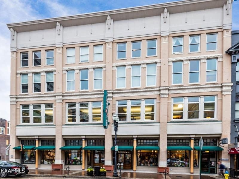 Gallery-Lofts-402-745339749