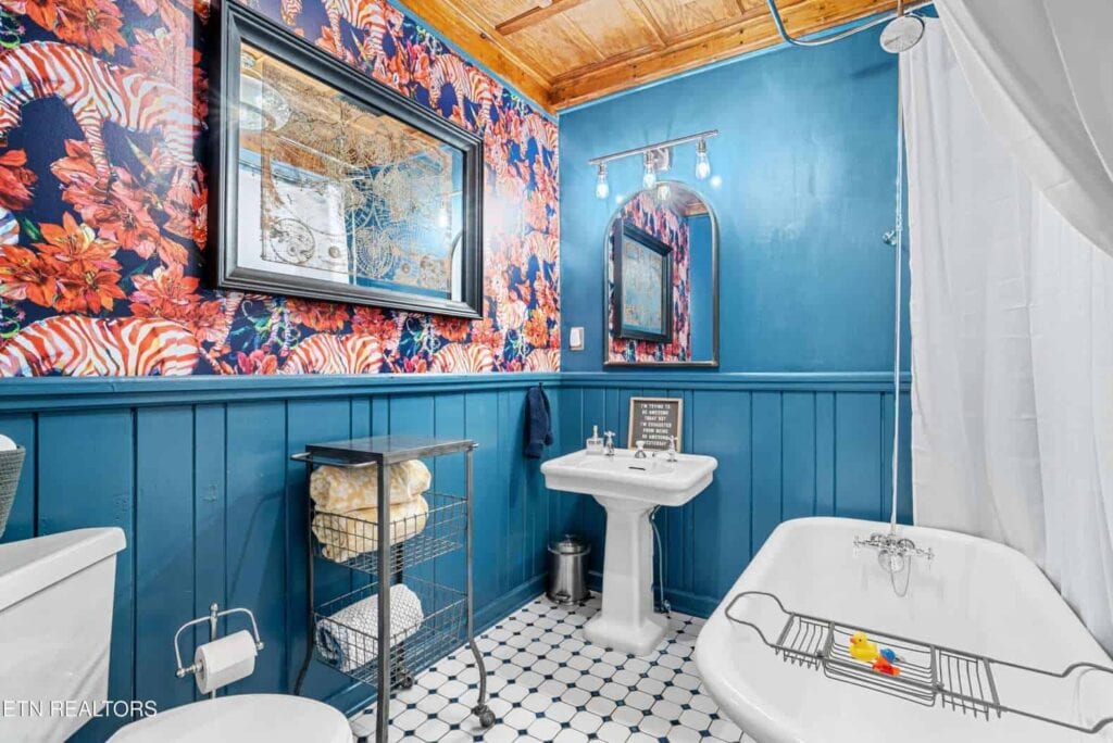 Montclair-5341166544