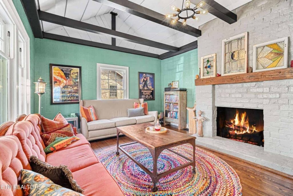 Montclair-5610765373