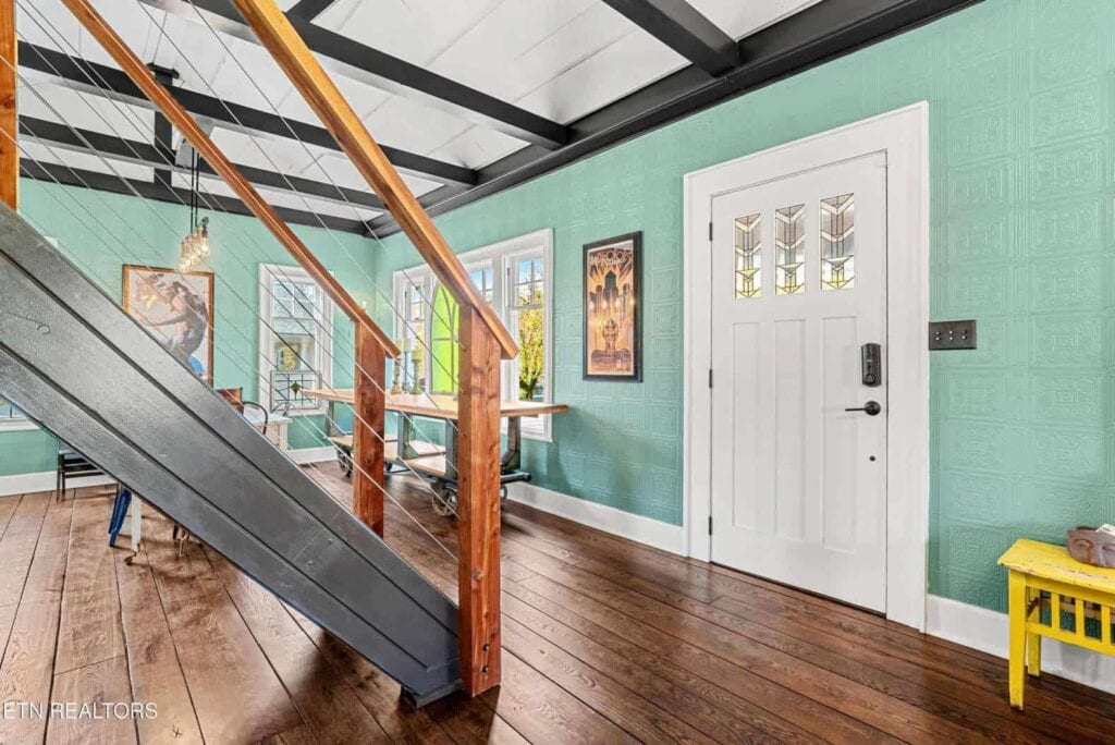 Montclair-5625305407