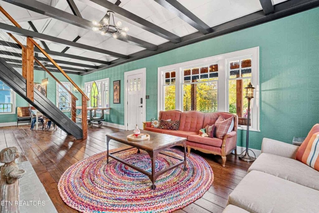 Montclair-5642772535