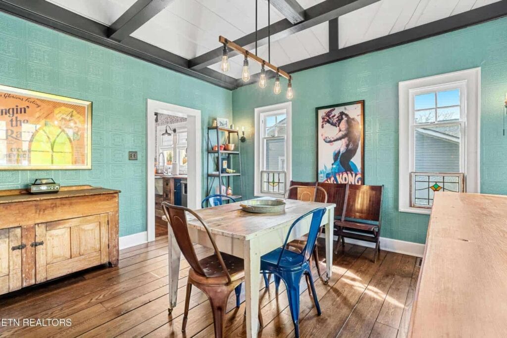 Montclair-5728623446