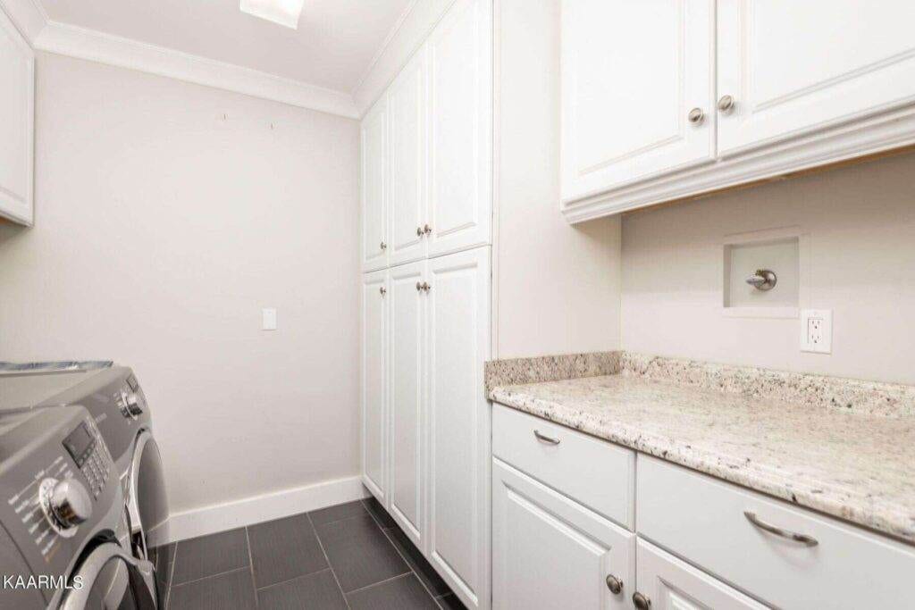 Pembroke-603-611062150