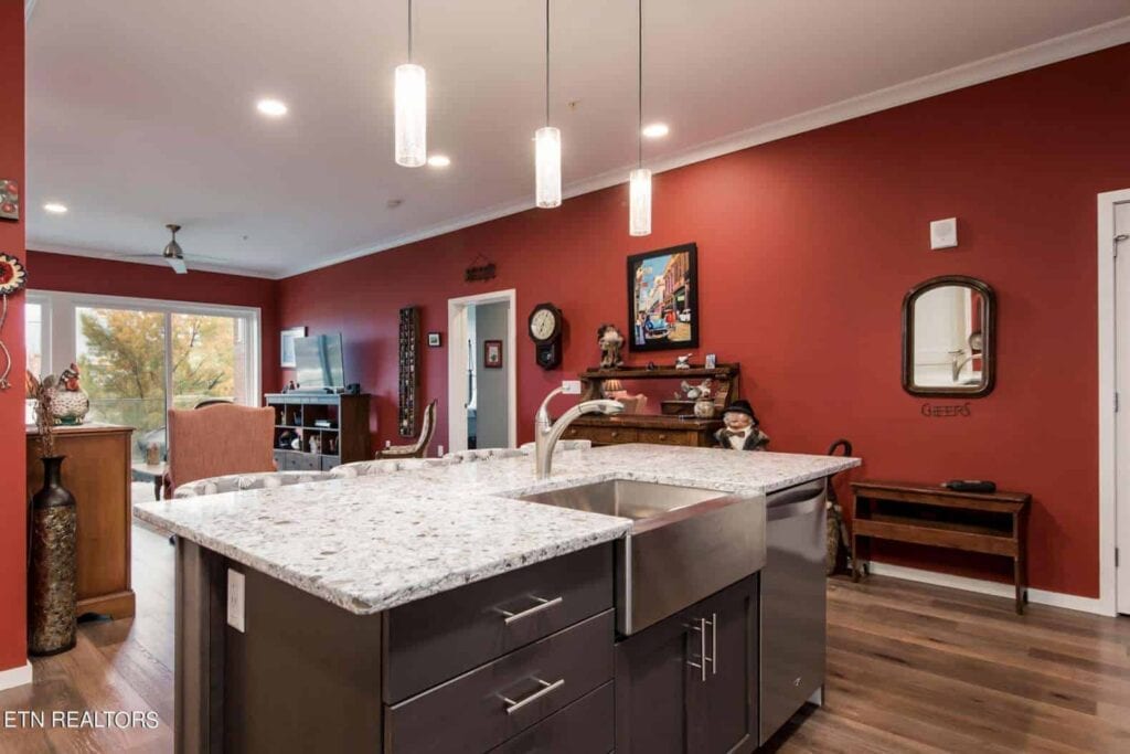 Regas-218-185143053873