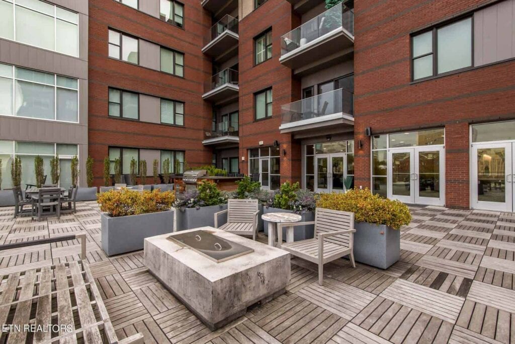 Regas-218-185235842152