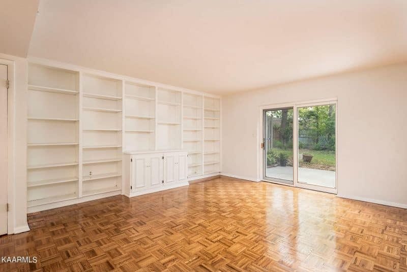 Sequoyah-Square-306-2013808556888