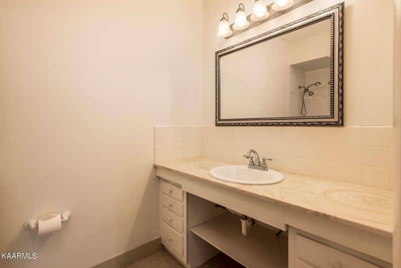 Sequoyah-Square-306-2013829868552