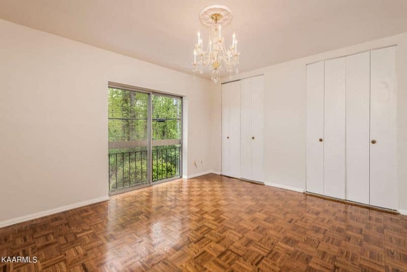 Sequoyah-Square-306-2013834010406